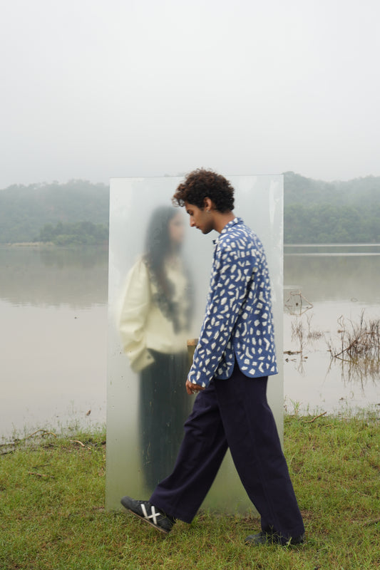 “Marcus unisex cutwork blue merino wool shacket (inlaid with various patterns) 
Now reading: Light blue openwork merino wool unisex cutwork jacket